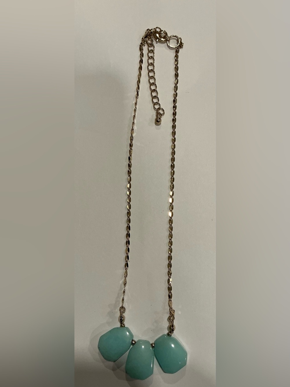 Ocean blue tear drop necklace faceted pendant gold tone chain statement necklace